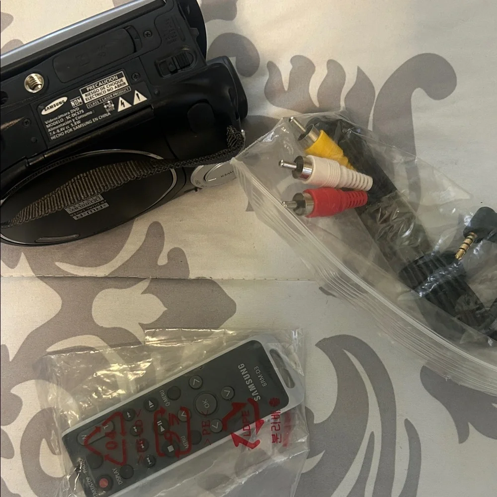 Samsung Silver and Black Camcorder